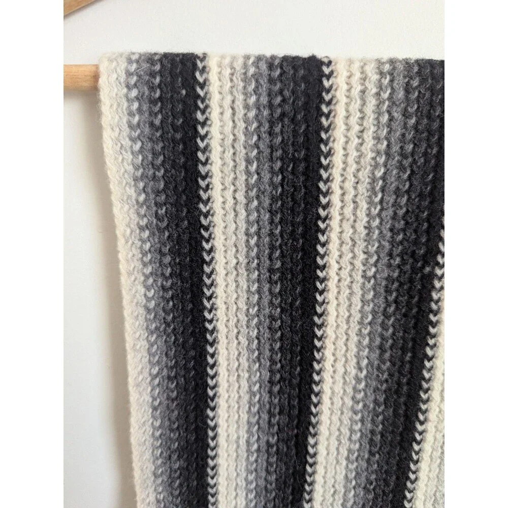 Vtg Nardi Tagliaferri Italian Wool Blend Knit Scarf Black White Chevron Stripe